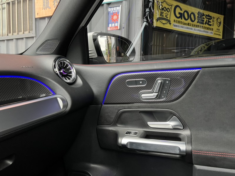 Mercedes-Benz/賓士   GLB-CLASS  GLB35 AMG 找記老闆~正2021年GLB35 AMG 23P跟車/實跑42000公里 | 新北市汽車商業同業公會｜TACA優良車商聯盟｜中古、二手車買車賣車公會認證保固