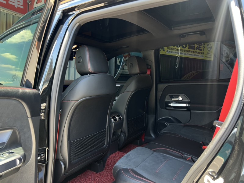 Mercedes-Benz/賓士   GLB-CLASS  GLB35 AMG 找記老闆~正2022年GLB35 AMG 23P跟車/U88跑車旋鈕/跑4.4萬 | 新北市汽車商業同業公會｜TACA優良車商聯盟｜中古、二手車買車賣車公會認證保固