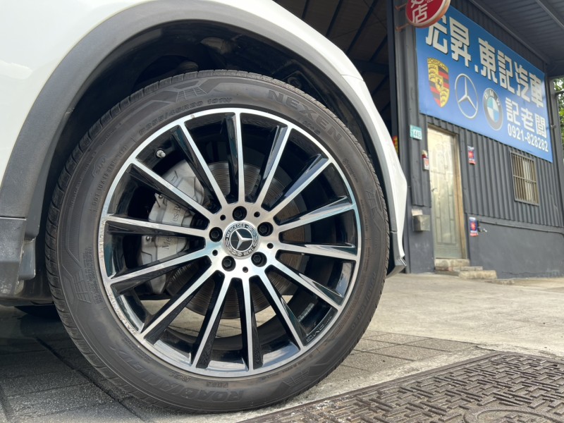 Mercedes-Benz/賓士   GLC-CLASS  GLC300 Coupe 找記老闆~正2019年GLC300 Coupe多光束/柏林/四區恆溫/抬顯/環景 | 新北市汽車商業同業公會｜TACA優良車商聯盟｜中古、二手車買車賣車公會認證保固