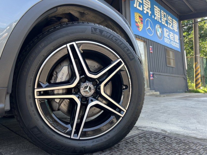 Mercedes-Benz/賓士   GLC-CLASS  GLC300 Coupe 找記老闆~正20年GLC300 Coupe多光束/23P跟車/抬顯/環景/雙螢幕 | 新北市汽車商業同業公會｜TACA優良車商聯盟｜中古、二手車買車賣車公會認證保固