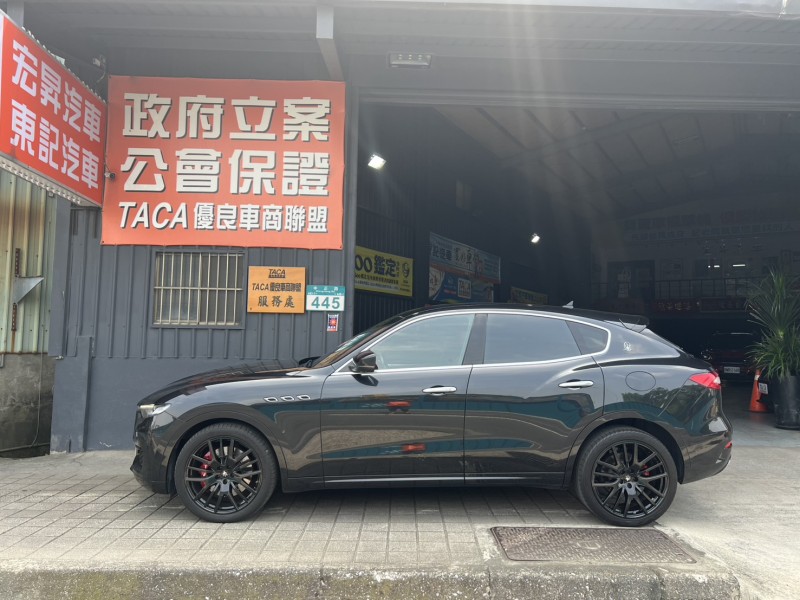 Maserati 瑪莎拉蒂  Levante 找記老闆實價～正2018年Levante SQ4 GS小改款跟車 | 新北市汽車商業同業公會｜TACA優良車商聯盟｜中古、二手車買車賣車公會認證保固