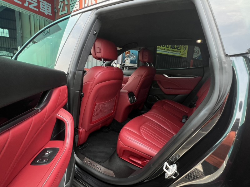 Maserati 瑪莎拉蒂  Levante 找記老闆實價～正2018年Levante SQ4 GS小改款跟車 | 新北市汽車商業同業公會｜TACA優良車商聯盟｜中古、二手車買車賣車公會認證保固