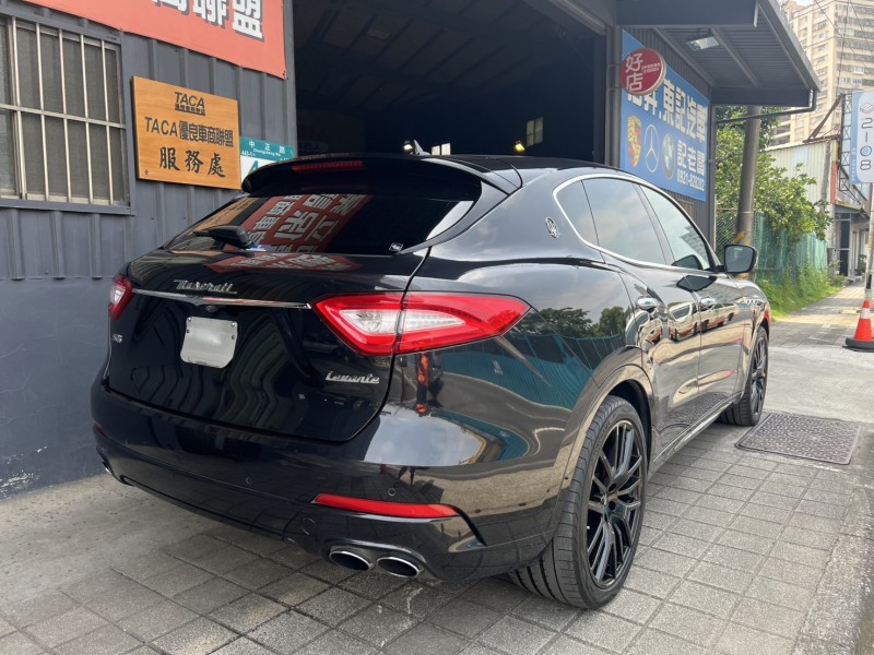 Maserati 瑪莎拉蒂  Levante 找記老闆實價～正2018年Levante SQ4 GS小改款跟車 | 新北市汽車商業同業公會｜TACA優良車商聯盟｜中古、二手車買車賣車公會認證保固