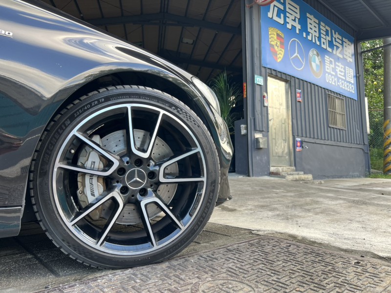 Mercedes-Benz/賓士   C-CLASS  C43 找記老闆~正2017年Benz C43 五門AMG 23P/雙魚眼/柏林/抬顯 | 新北市汽車商業同業公會｜TACA優良車商聯盟｜中古、二手車買車賣車公會認證保固