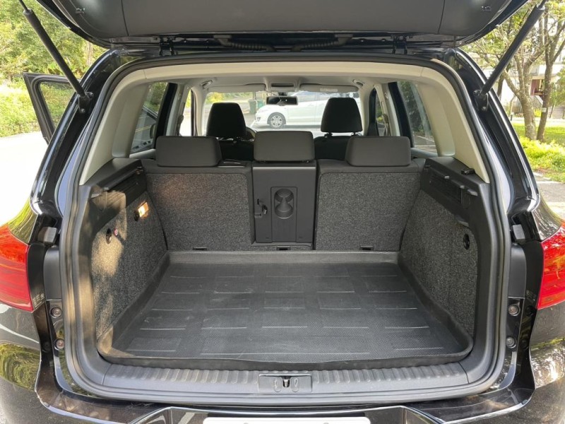 Volkswagen 福斯  Tiguan 2015年式VW Tiguan 1.4tsi精品休旅車Golf Variant Polo GTi Touran Passat | 新北市汽車商業同業公會｜TACA優良車商聯盟｜中古、二手車買車賣車公會認證保固