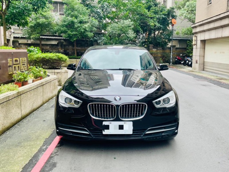 BMW/ 寶馬  5 SERIES  528i GT 實車實價 僅跑4萬餘公里BMW 528i GT可分期 | 新北市汽車商業同業公會｜TACA優良車商聯盟｜中古、二手車買車賣車公會認證保固