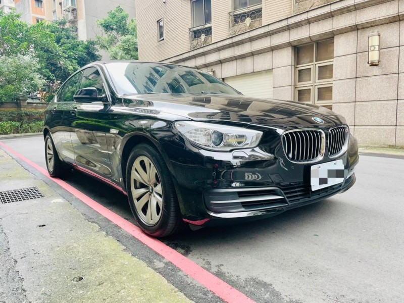 BMW/ 寶馬  5 SERIES  528i GT 實車實價 僅跑4萬餘公里BMW 528i GT可分期 | 新北市汽車商業同業公會｜TACA優良車商聯盟｜中古、二手車買車賣車公會認證保固