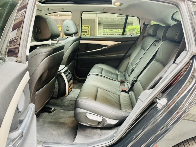 BMW/ 寶馬  5 SERIES  528i GT 實車實價 僅跑4萬餘公里BMW 528i GT可分期 | 新北市汽車商業同業公會｜TACA優良車商聯盟｜中古、二手車買車賣車公會認證保固