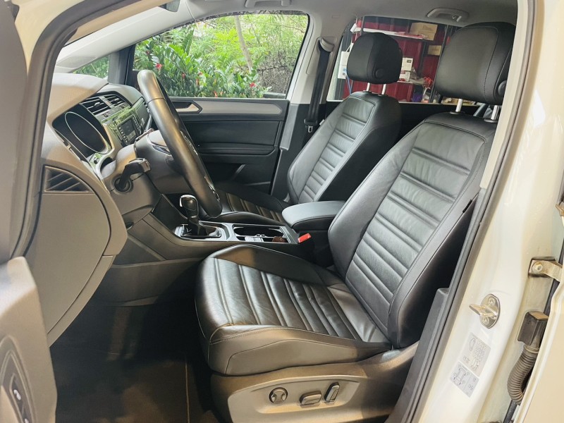 Volkswagen 福斯  Touran 實車實價 百變魔術大空間Touran 280tsi CL家庭號七人座休旅車 | 新北市汽車商業同業公會｜TACA優良車商聯盟｜中古、二手車買車賣車公會認證保固