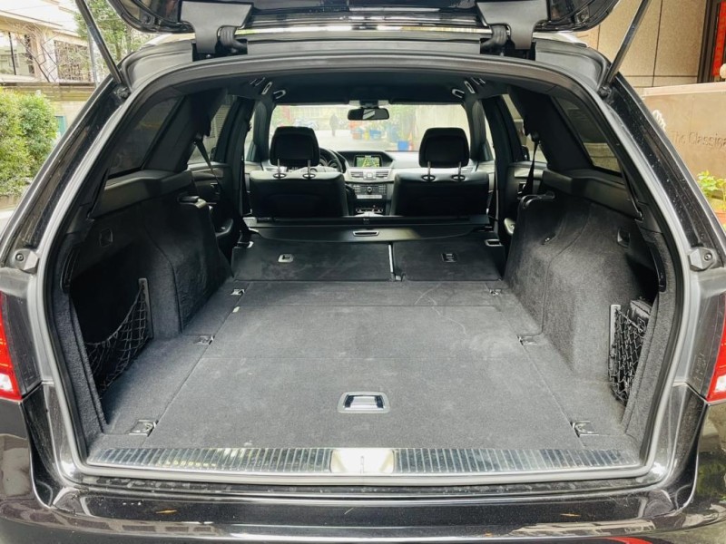 Mercedes-Benz/賓士   E-CLASS  E200 實車實價E200 Estate超豪華精品旅行車 可分期 | 新北市汽車商業同業公會｜TACA優良車商聯盟｜中古、二手車買車賣車公會認證保固