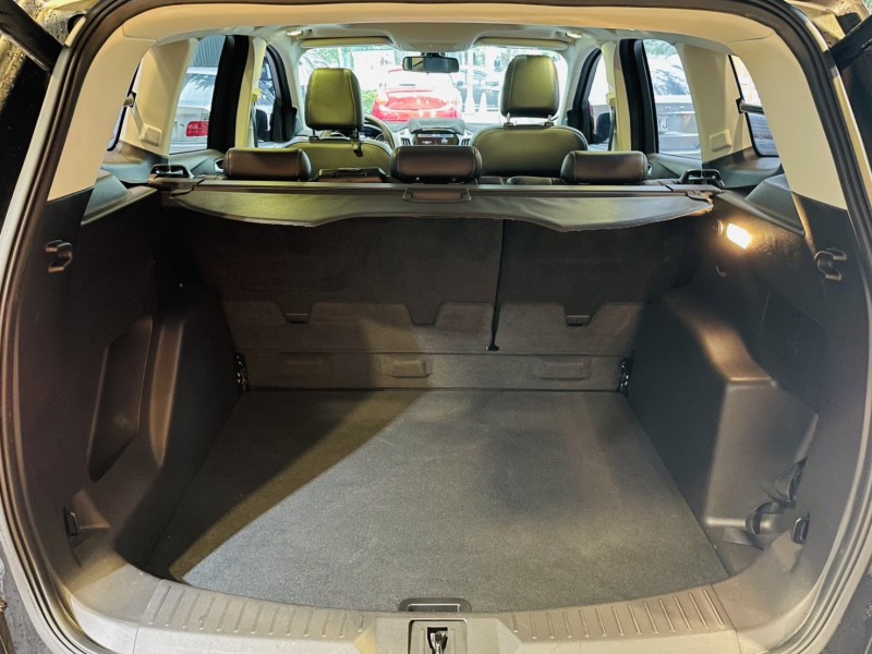 Ford/福特  Kuga i-Key全景天窗 電動尾門 盲點偵測 倒車影像KUGA 1.5T認證車 可分期 | 新北市汽車商業同業公會｜TACA優良車商聯盟｜中古、二手車買車賣車公會認證保固