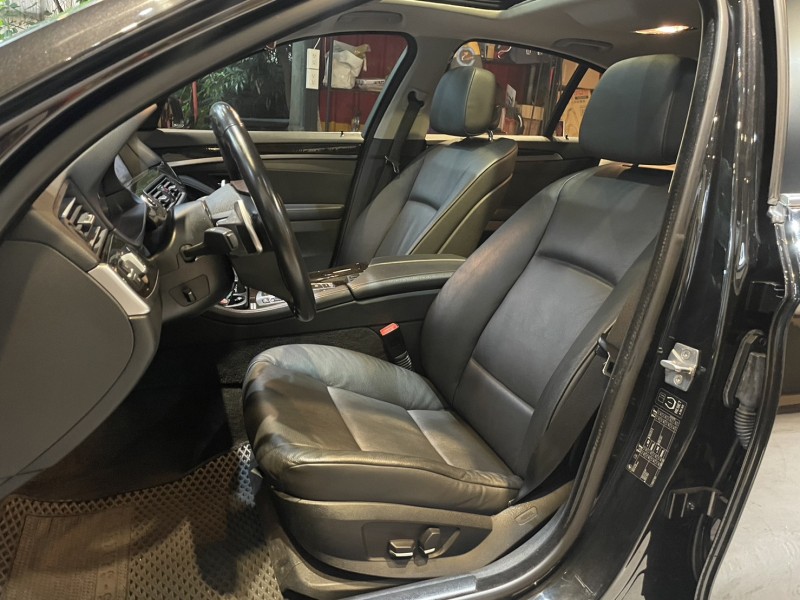 BMW/ 寶馬  5 SERIES  523i 實車實價BMW 523i 豪華精品代步車 可分期 | 新北市汽車商業同業公會｜TACA優良車商聯盟｜中古、二手車買車賣車公會認證保固