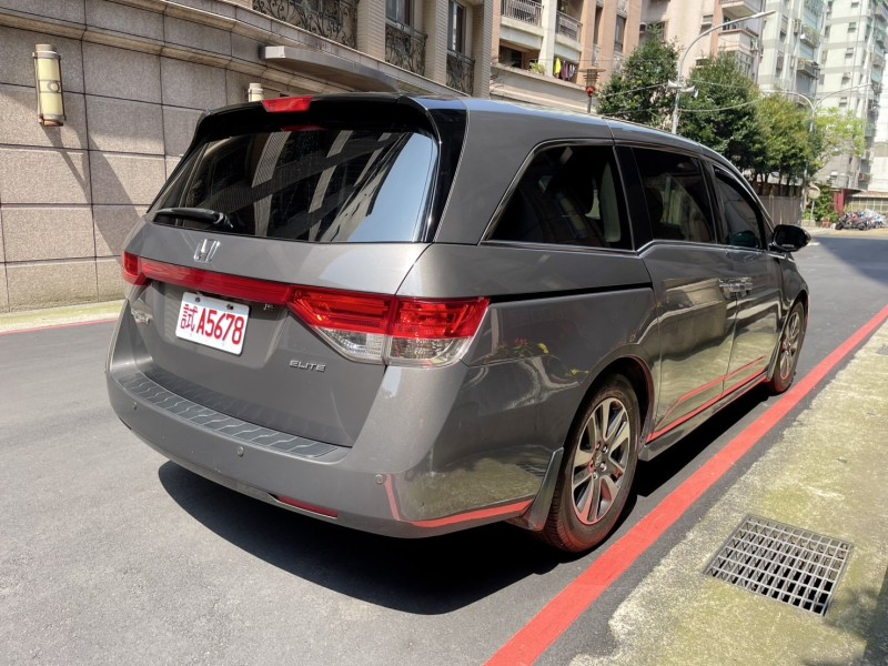 Honda  Odyssey 實車實價可分期Odyssey超優質家庭號8人座休旅車 | 新北市汽車商業同業公會｜TACA優良車商聯盟｜中古、二手車買車賣車公會認證保固