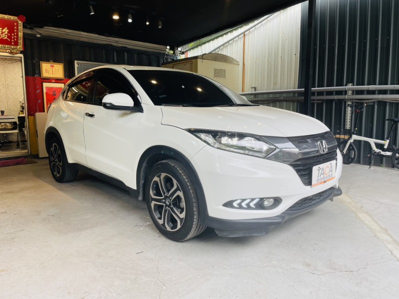 Honda  HR-V 實車實價可分期HRV頂級S版CHR Kicks X1 Tiguan Q3可參考 | 新北市汽車商業同業公會｜TACA優良車商聯盟｜中古、二手車買車賣車公會認證保固