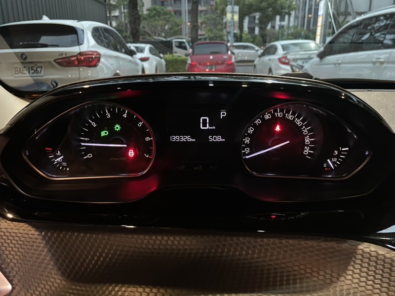 Peugeot 寶獅  208 實車實價可分期Peugeot 208法式精品代步小車Yaris Fit Tiida可參考 | 新北市汽車商業同業公會｜TACA優良車商聯盟｜中古、二手車買車賣車公會認證保固