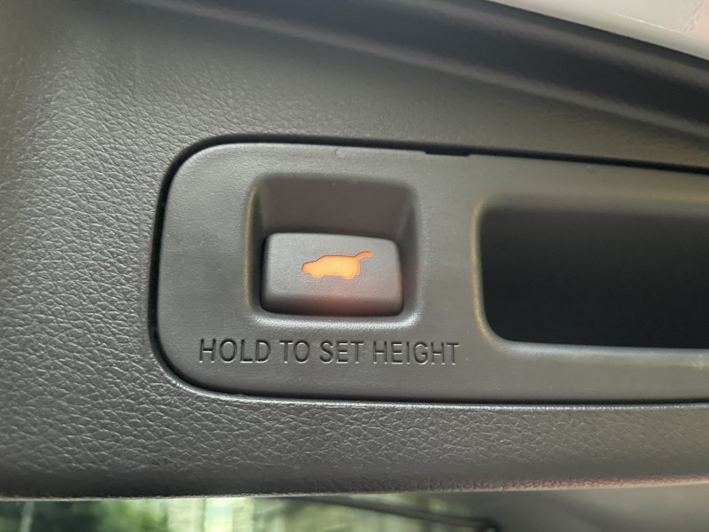 Honda  CR-V 實車實價可分期 僅跑2萬餘公里CRV 1.5 VTiS | 新北市汽車商業同業公會｜TACA優良車商聯盟｜中古、二手車買車賣車公會認證保固