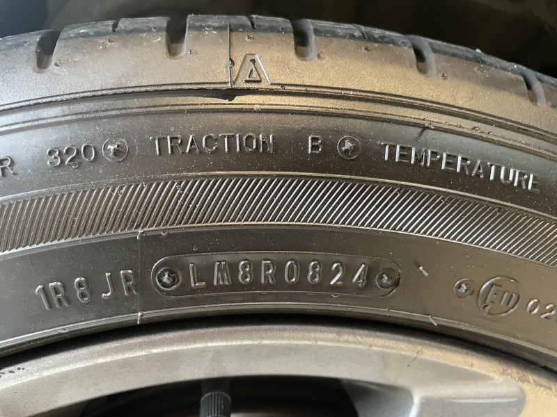Volvo  V40 實車實價可分期V40 D4 Cross Country豪華精品代步車 | 新北市汽車商業同業公會｜TACA優良車商聯盟｜中古、二手車買車賣車公會認證保固