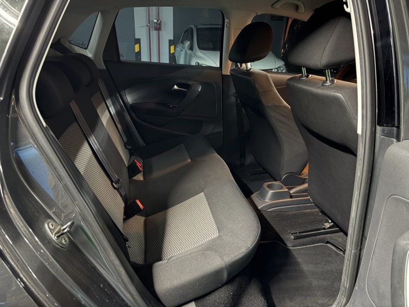 Volkswagen 福斯  Polo 實車實價可分期POLO高級精品代步小車 | 新北市汽車商業同業公會｜TACA優良車商聯盟｜中古、二手車買車賣車公會認證保固