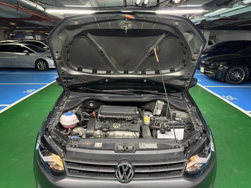 Volkswagen 福斯  Polo 實車實價可分期POLO高級精品代步小車 | 新北市汽車商業同業公會｜TACA優良車商聯盟｜中古、二手車買車賣車公會認證保固