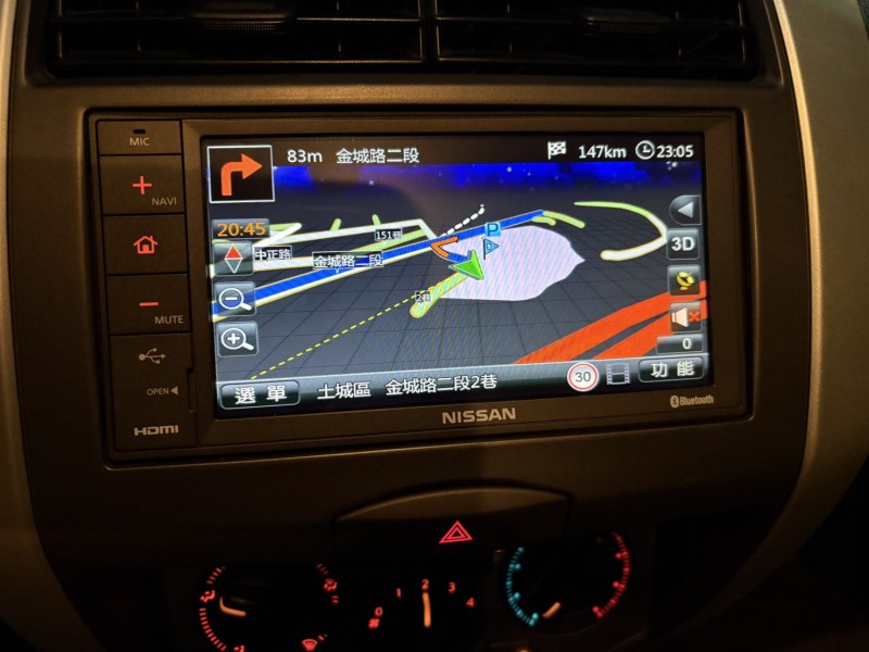 Nissan  Livina 實車實價可分期Livina魔術大空間代步小車 | 新北市汽車商業同業公會｜TACA優良車商聯盟｜中古、二手車買車賣車公會認證保固