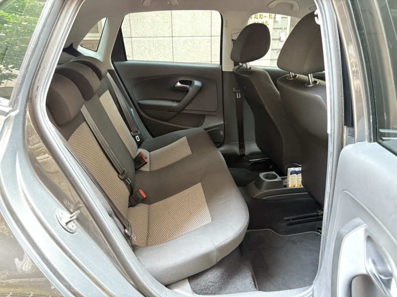 Volkswagen 福斯  Polo 實車實價可分期POLO高級精品代步小車 | 新北市汽車商業同業公會｜TACA優良車商聯盟｜中古、二手車買車賣車公會認證保固