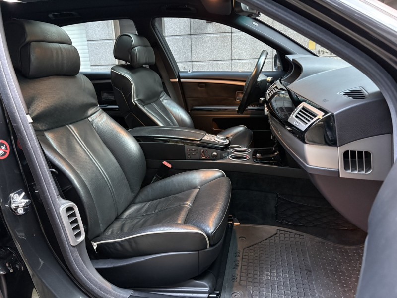 BMW/ 寶馬  7 SERIES  740Li 實車實價可分期BMW 740Li individual旗艦精品代步車 | 新北市汽車商業同業公會｜TACA優良車商聯盟｜中古、二手車買車賣車公會認證保固