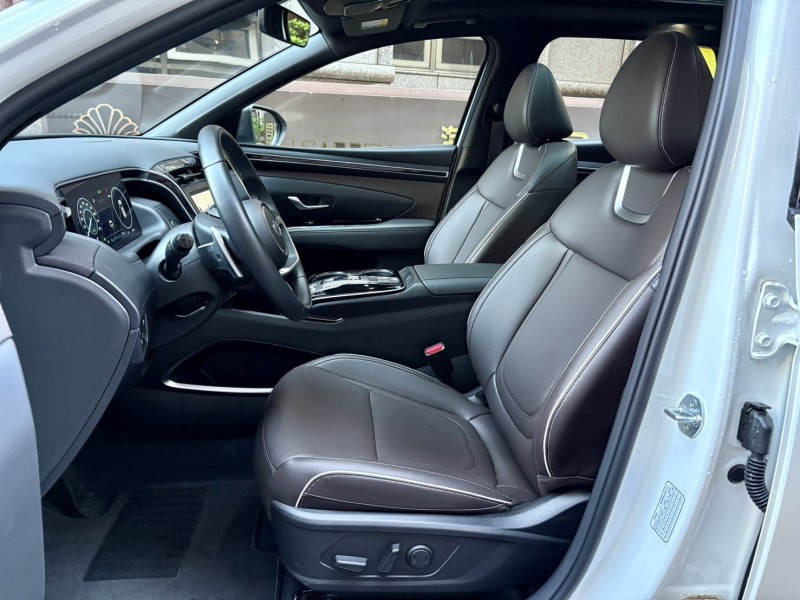 Hyundai  Tucson 實車實價可分期Tucson L油電C休旅車 全車原廠保固中 | 新北市汽車商業同業公會｜TACA優良車商聯盟｜中古、二手車買車賣車公會認證保固