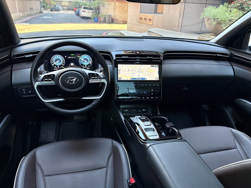 Hyundai  Tucson 實車實價可分期Tucson L油電C休旅車 全車原廠保固中 | 新北市汽車商業同業公會｜TACA優良車商聯盟｜中古、二手車買車賣車公會認證保固