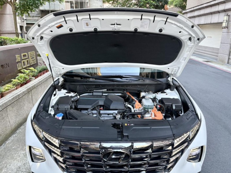 Hyundai  Tucson 實車實價可分期Tucson L油電C休旅車 全車原廠保固中 | 新北市汽車商業同業公會｜TACA優良車商聯盟｜中古、二手車買車賣車公會認證保固