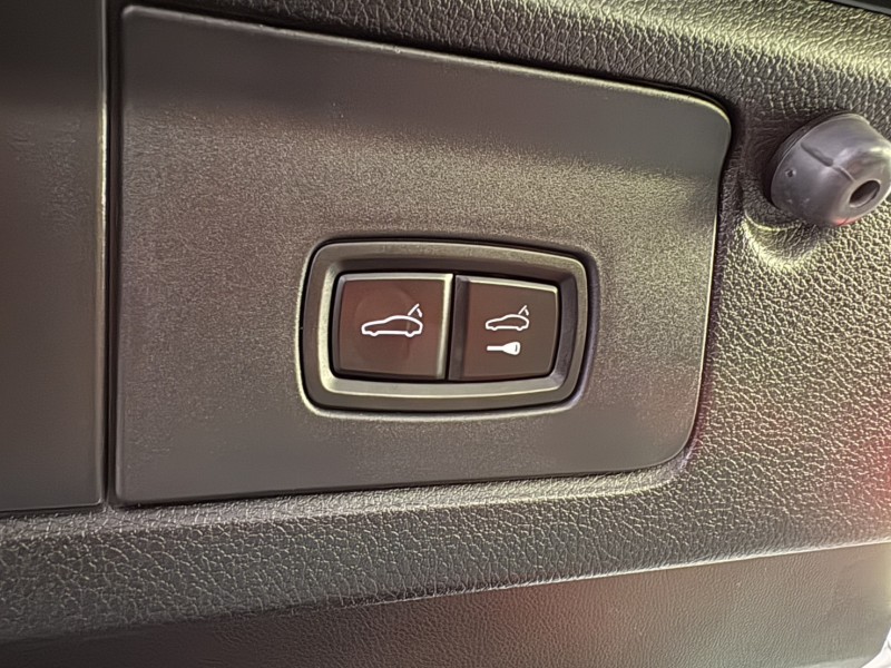 PORSCHE  Panamera 帕拉梅拉 實車實價可分期Panamera 4德國精品代步車 | 新北市汽車商業同業公會｜TACA優良車商聯盟｜中古、二手車買車賣車公會認證保固
