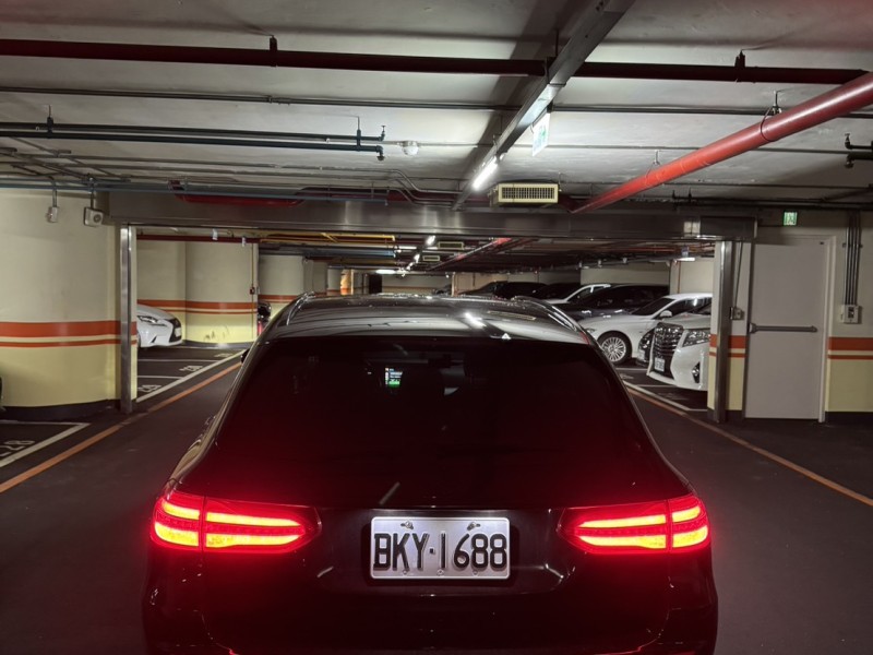 Mercedes-Benz/賓士   E-CLASS  E400 E400 | 新北市汽車商業同業公會｜TACA優良車商聯盟｜中古、二手車買車賣車公會認證保固