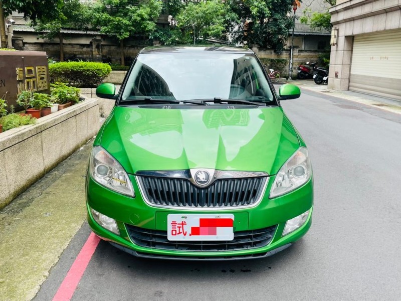 Skoda  Fabia 一手車原廠保養Fabia 1.2tsi高階配備 可分期 | 新北市汽車商業同業公會｜TACA優良車商聯盟｜中古、二手車買車賣車公會認證保固