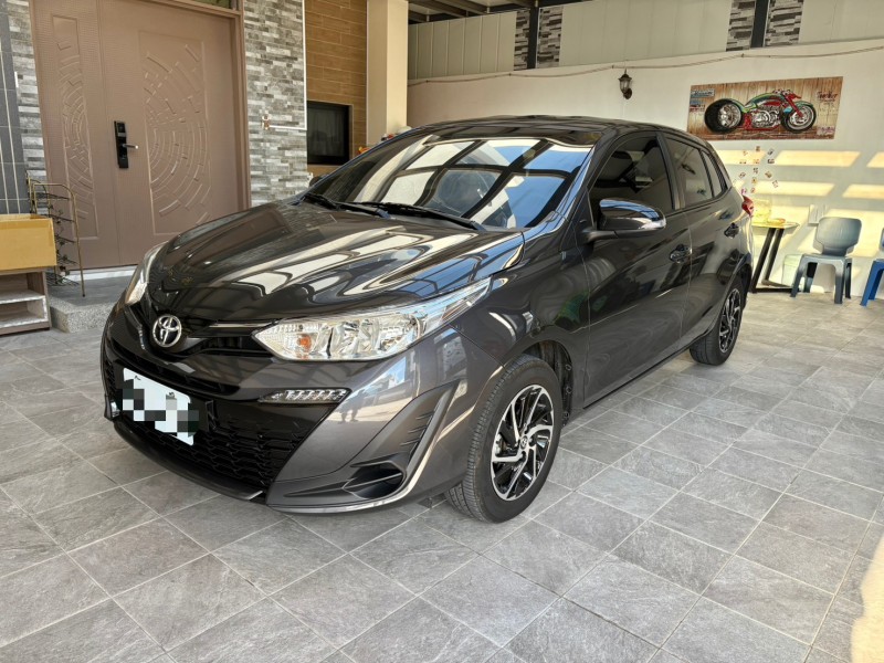 Toyota  Yaris 僅跑6千公里 實車實價可分期Yaris輕巧省油代步小車 | 新北市汽車商業同業公會｜TACA優良車商聯盟｜中古、二手車買車賣車公會認證保固