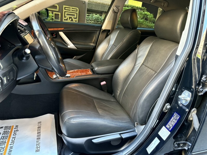Toyota  Camry 實車實價可刷卡可分期Toyota Camry超優質代步車 | 新北市汽車商業同業公會｜TACA優良車商聯盟｜中古、二手車買車賣車公會認證保固