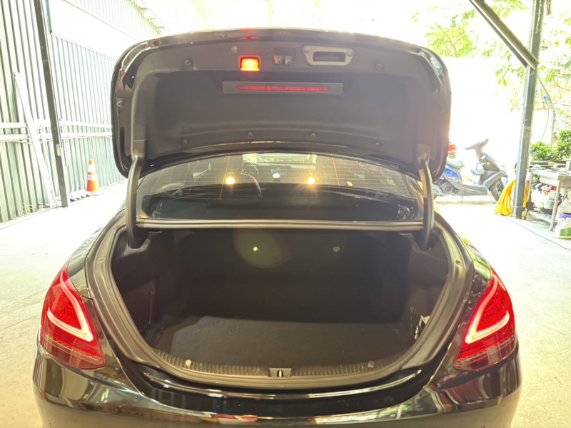 Mercedes-Benz/賓士   C-CLASS  C180 實車實價可分期Benz C180歐規安全代步車 | 新北市汽車商業同業公會｜TACA優良車商聯盟｜中古、二手車買車賣車公會認證保固