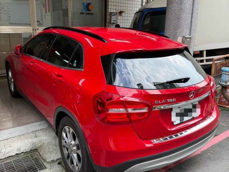 Mercedes-Benz/賓士   GLA-CLASS  GLA180 實車實價可分期Benz GLA180德國精品代步小車 | 新北市汽車商業同業公會｜TACA優良車商聯盟｜中古、二手車買車賣車公會認證保固