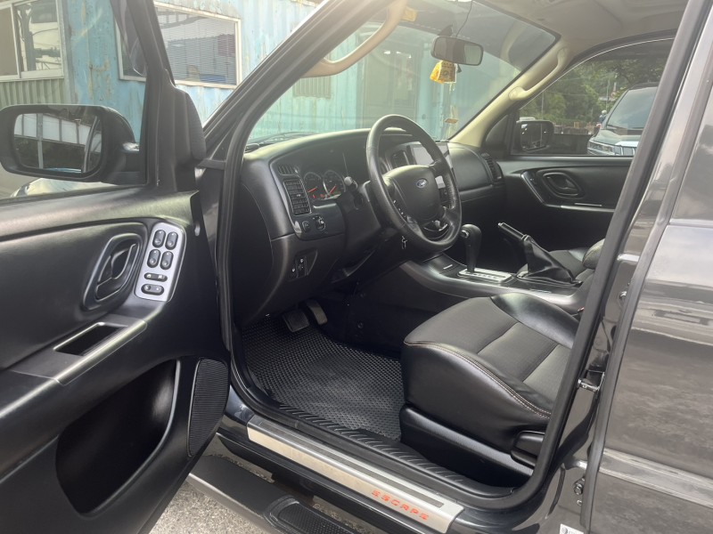 Ford/福特  Escape 2013年福特 Escape 2.3L  只跑7萬公里 | 新北市汽車商業同業公會｜TACA優良車商聯盟｜中古、二手車買車賣車公會認證保固