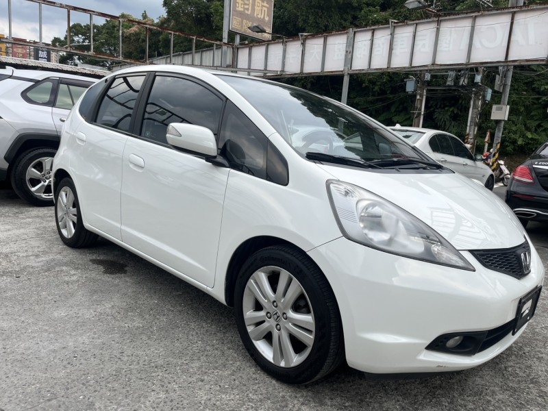 Honda  FIT 2010年 本田 Fit  VTI-S 1.好開 好停車 好保養 | 新北市汽車商業同業公會｜TACA優良車商聯盟｜中古、二手車買車賣車公會認證保固