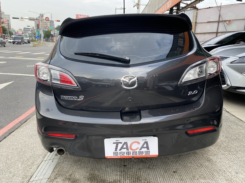 Mazda  Mazda3 【五門頂級天窗、HID頭燈、I-Key、換檔撥片、雙區恆溫】 | 新北市汽車商業同業公會｜TACA優良車商聯盟｜中古、二手車買車賣車公會認證保固
