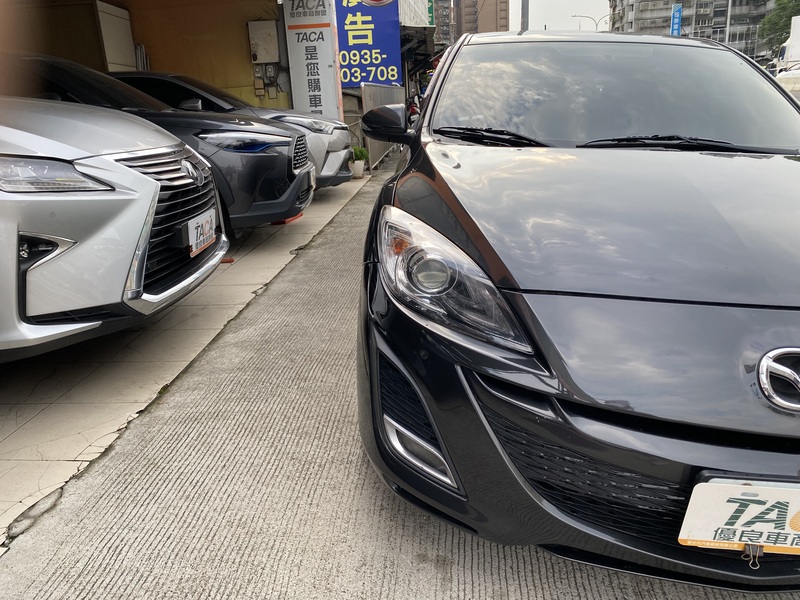 Mazda  Mazda3 【五門頂級天窗、HID頭燈、I-Key、換檔撥片、雙區恆溫】 | 新北市汽車商業同業公會｜TACA優良車商聯盟｜中古、二手車買車賣車公會認證保固