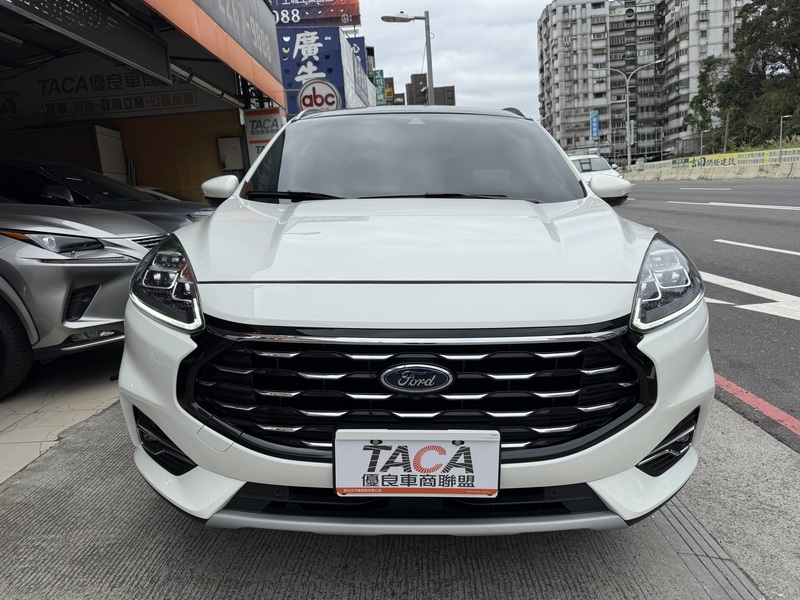 Ford/福特  Kuga 【全景天窗、環景、認證合格、B&O音響、電尾門、超低里程九千公里】 | 新北市汽車商業同業公會｜TACA優良車商聯盟｜中古、二手車買車賣車公會認證保固