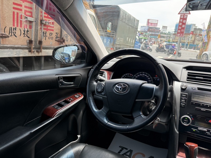 Toyota  Camry 【HID頭燈、原版件、認證合格、贏錠嚴選】 | 新北市汽車商業同業公會｜TACA優良車商聯盟｜中古、二手車買車賣車公會認證保固