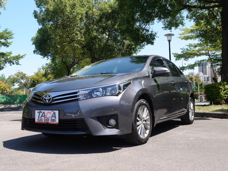 Toyota Altis 16 型式 E版影音精裝 新北市汽車商業同業公會 Taca優良車商聯盟 中古 二手車買車賣車公會認證保固