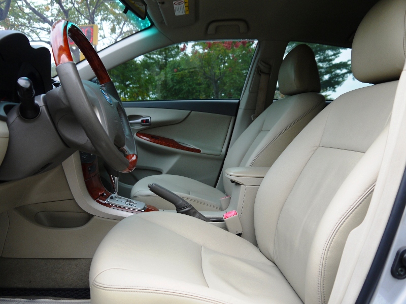 Toyota  Altis 2010年型式E版HID頭燈+精裝 | 新北市汽車商業同業公會｜TACA優良車商聯盟｜中古、二手車買車賣車公會認證保固