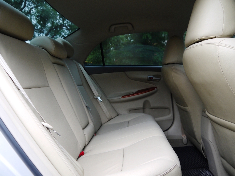 Toyota  Altis 2010年型式E版HID頭燈+精裝 | 新北市汽車商業同業公會｜TACA優良車商聯盟｜中古、二手車買車賣車公會認證保固