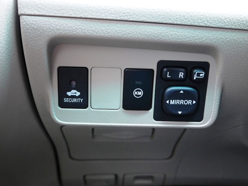 Toyota  Altis 2010年型式E版HID頭燈+精裝 | 新北市汽車商業同業公會｜TACA優良車商聯盟｜中古、二手車買車賣車公會認證保固