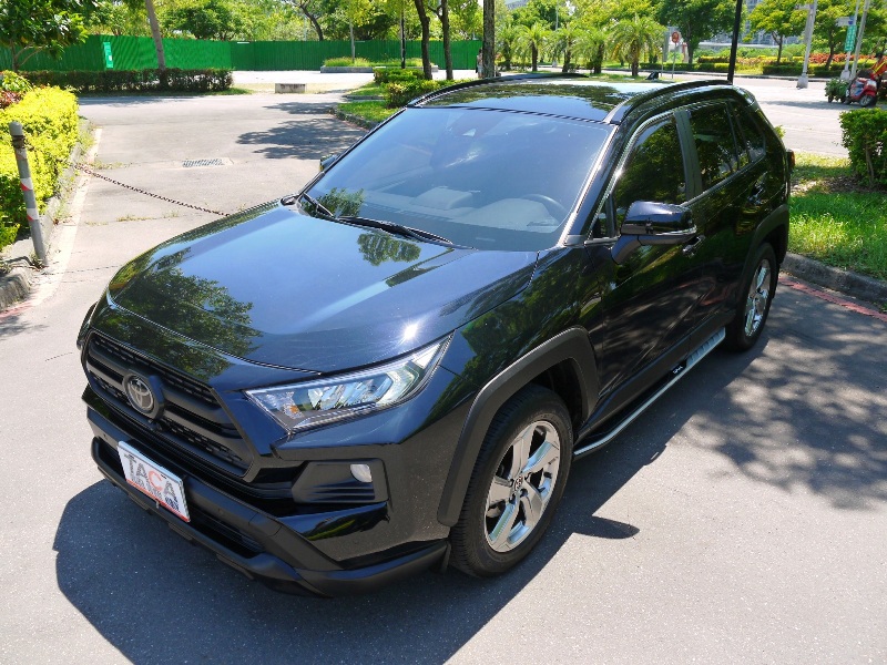 Toyota Rav4 2 5l全景天窗4wd最頂級 新北市汽車商業同業公會 Taca優良車商聯盟 中古 二手車買車賣車公會認證保固