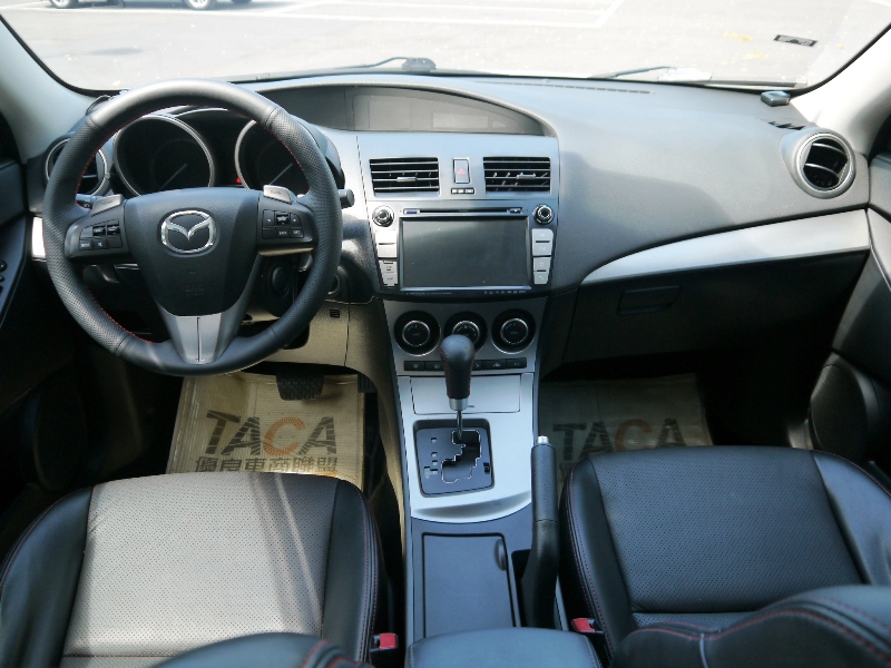 Mazda  Mazda3 馬3 / 2.0  / 5門 快排撥片 | 新北市汽車商業同業公會｜TACA優良車商聯盟｜中古、二手車買車賣車公會認證保固