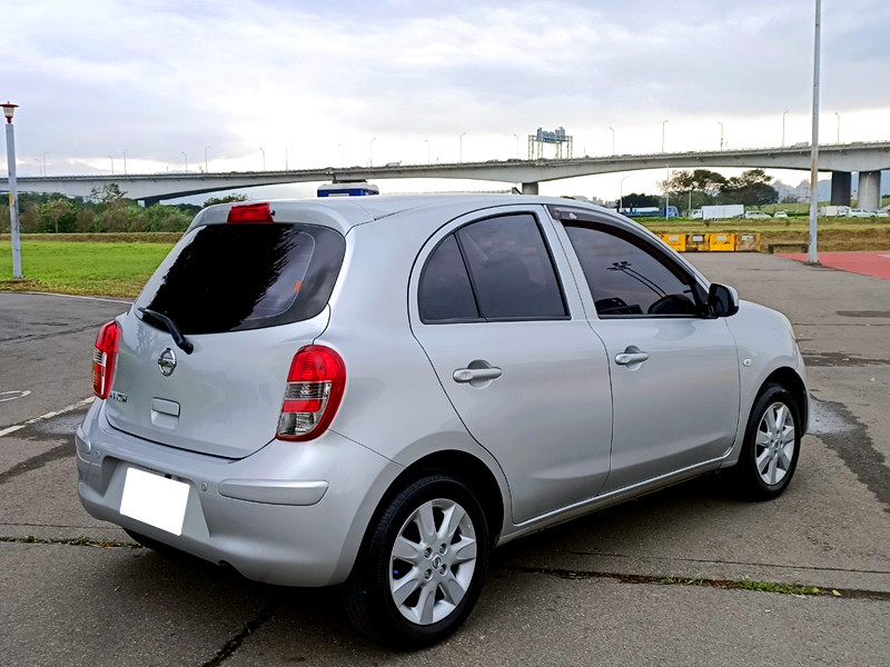 Nissan March 同年份超值小車最小迴轉半徑march 新北市汽車商業同業公會 Taca優良車商聯盟 中古 二手車買車賣車公會認證保固